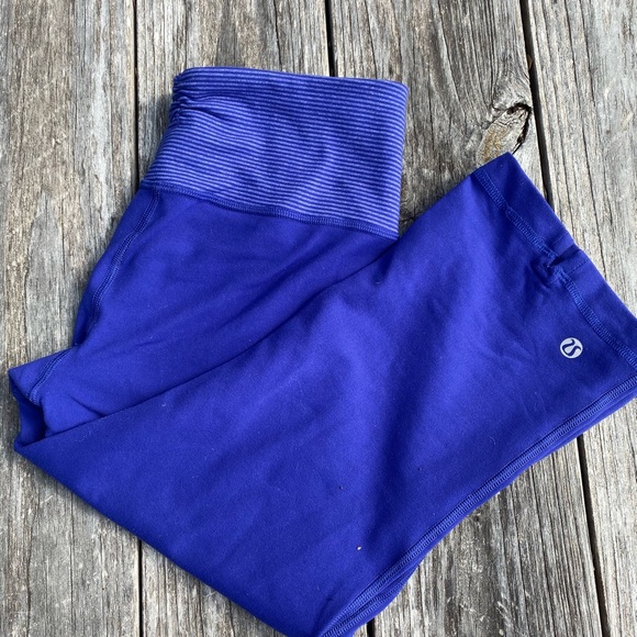 Lululemon 4 Gather and Crow Crop leggings - Picture 3 of 8